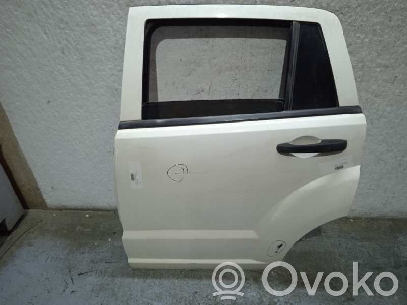 Dodge Caliber Galinės durys 