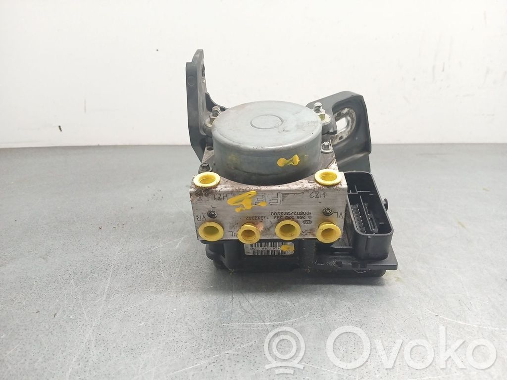 Opel Corsa D ABS-pumppu 