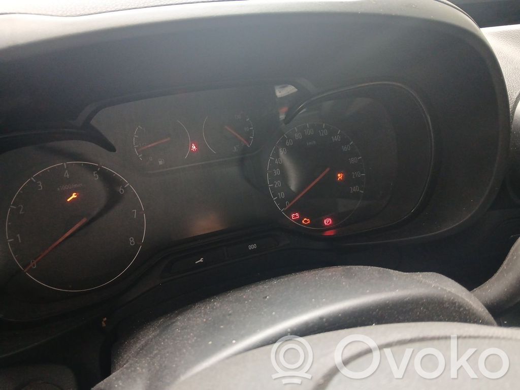 Opel Combo E Speedometer (instrument cluster) 