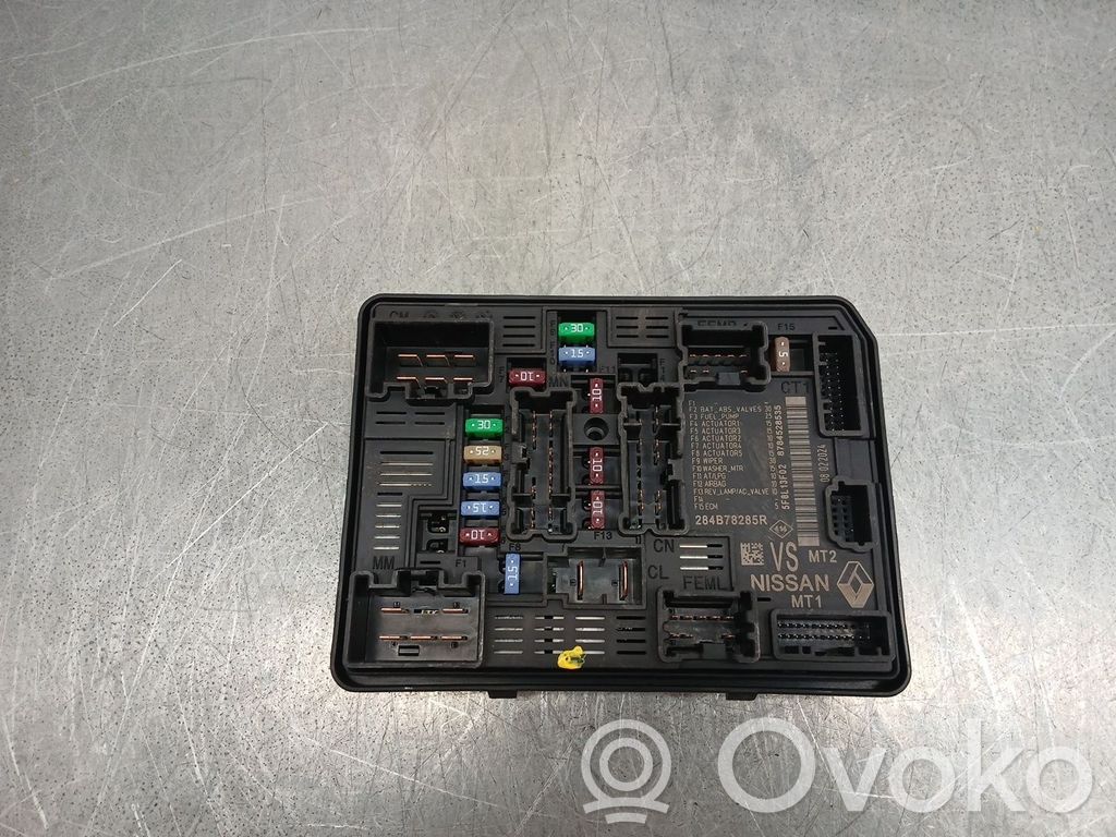 Renault Captur II Katvealueen valvonnan ohjainlaite (BSM) 