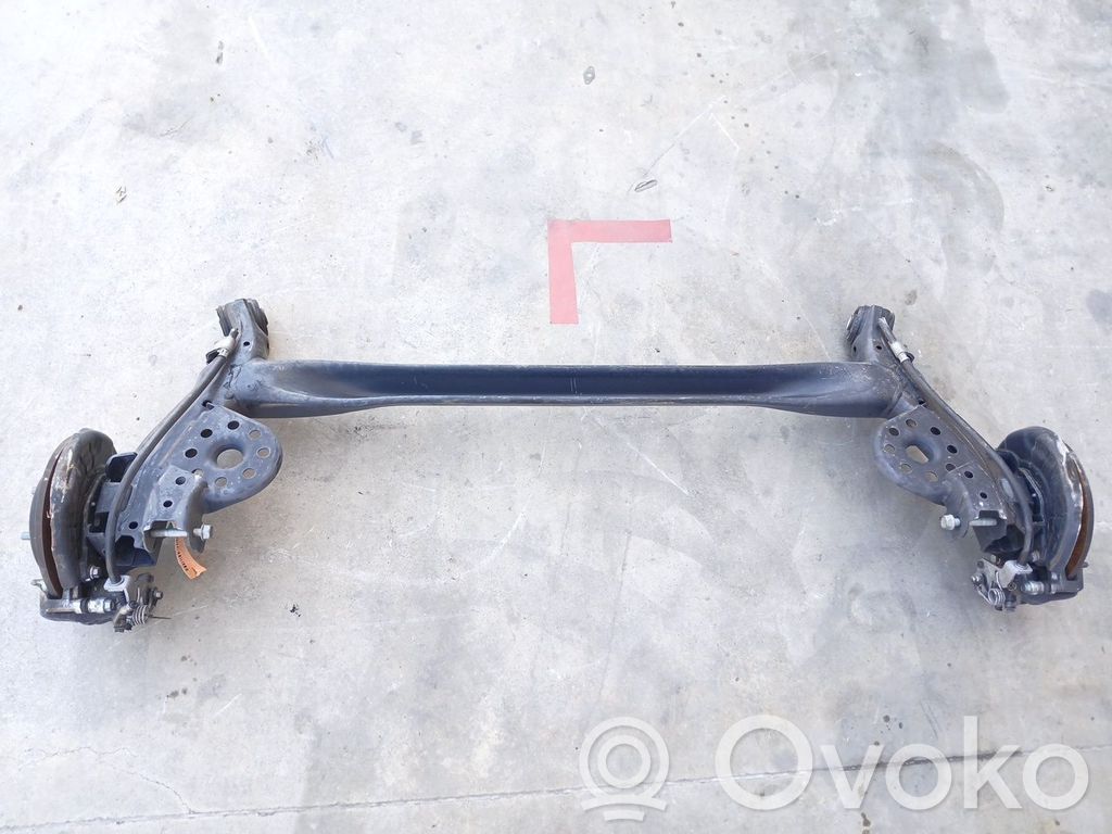 KIA Rio Eje trasero con reductor 