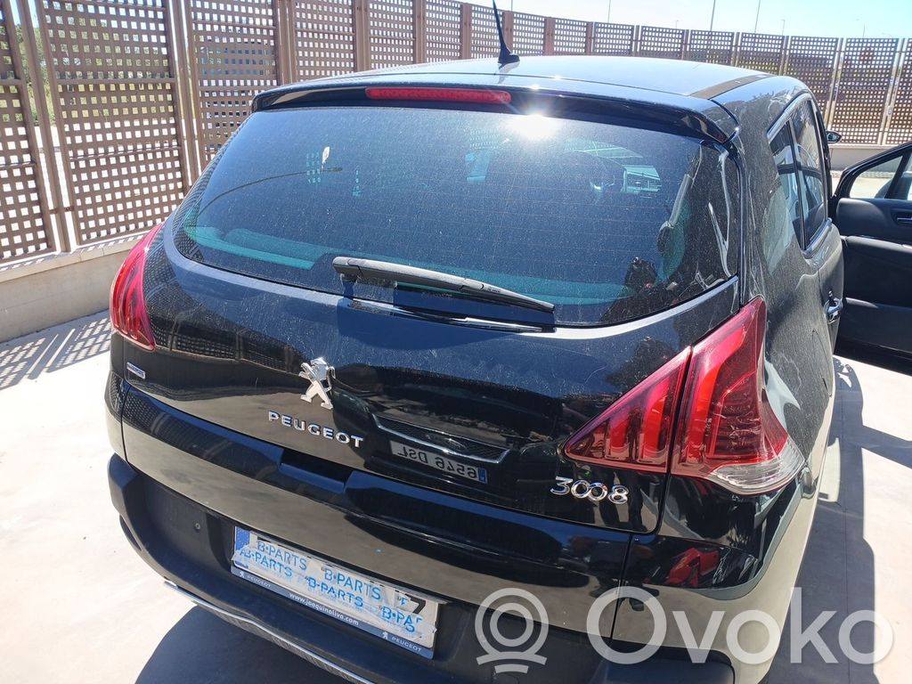 Peugeot 3008 II Puerta trasera 