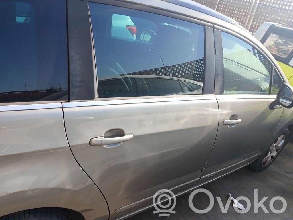 Peugeot 5008 Puerta trasera 