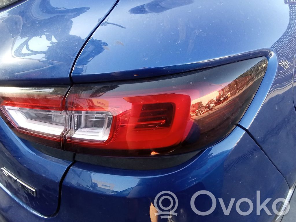 Renault Clio IV Lampă spate în caroserie 