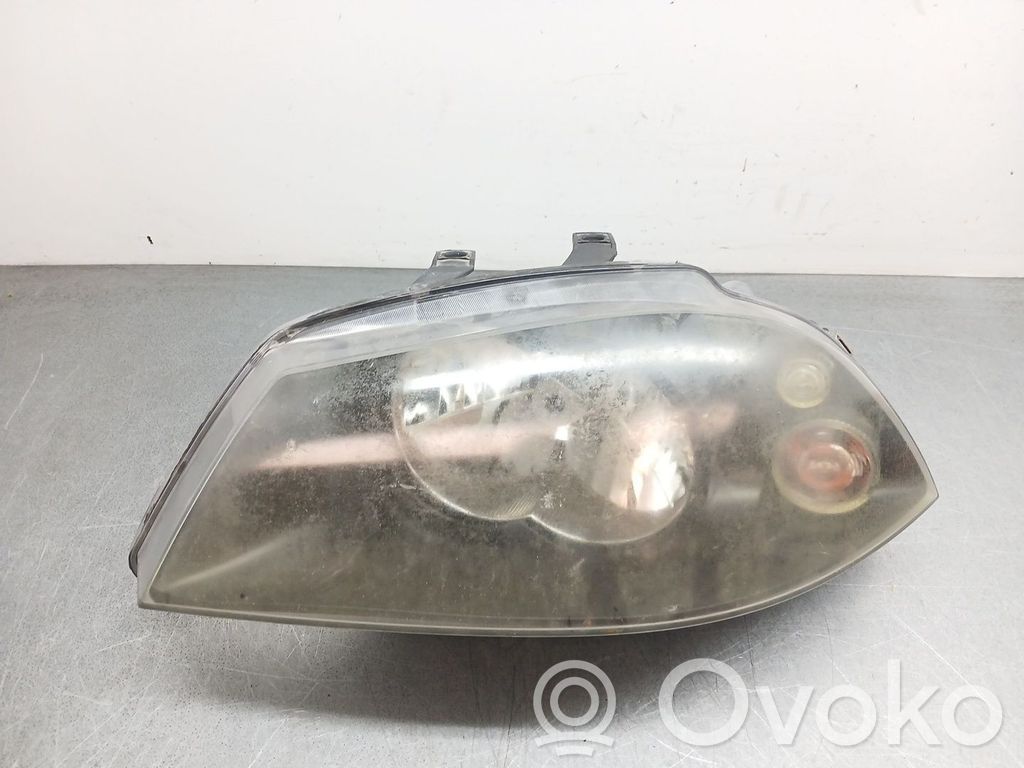 Seat Ibiza III (6L) Scheinwerfer