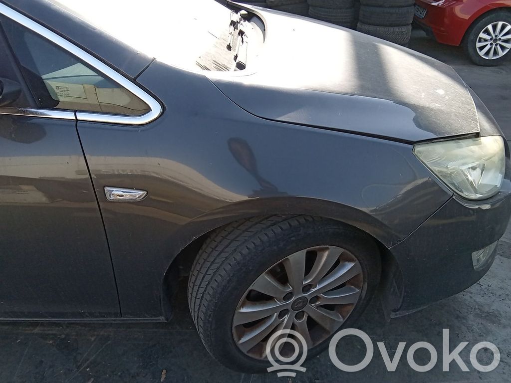 Opel Astra H Aile