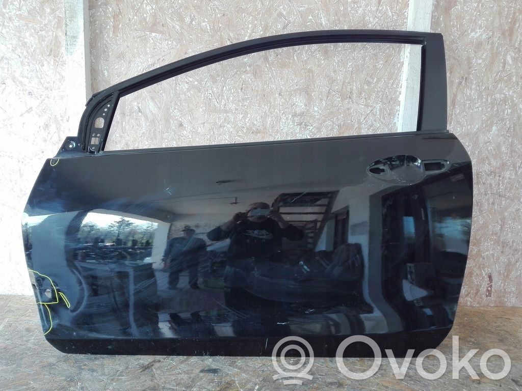 Ovi (2-ovinen coupe)