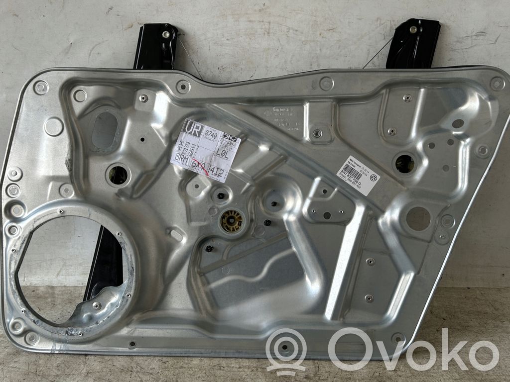 Volkswagen Tiguan Mechanizm podnoszenia szyby przedniej bez silnika 