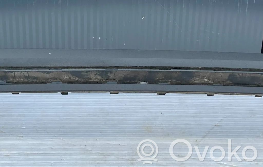 Audi Q2 - Moldura inferior del parachoques trasero 