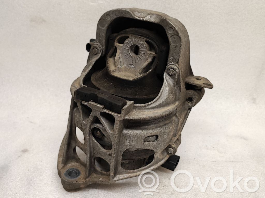 Audi SQ7 Engine mount bracket 