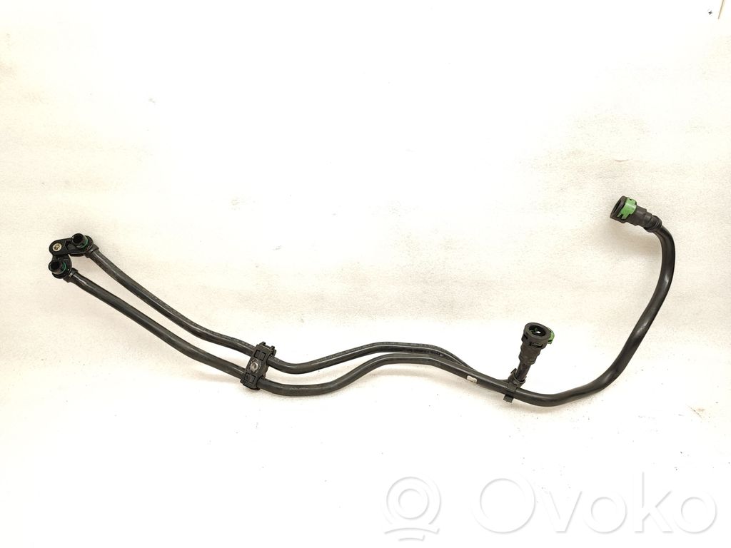 BMW X5 E70 Gearbox oil cooler pipe/hose 