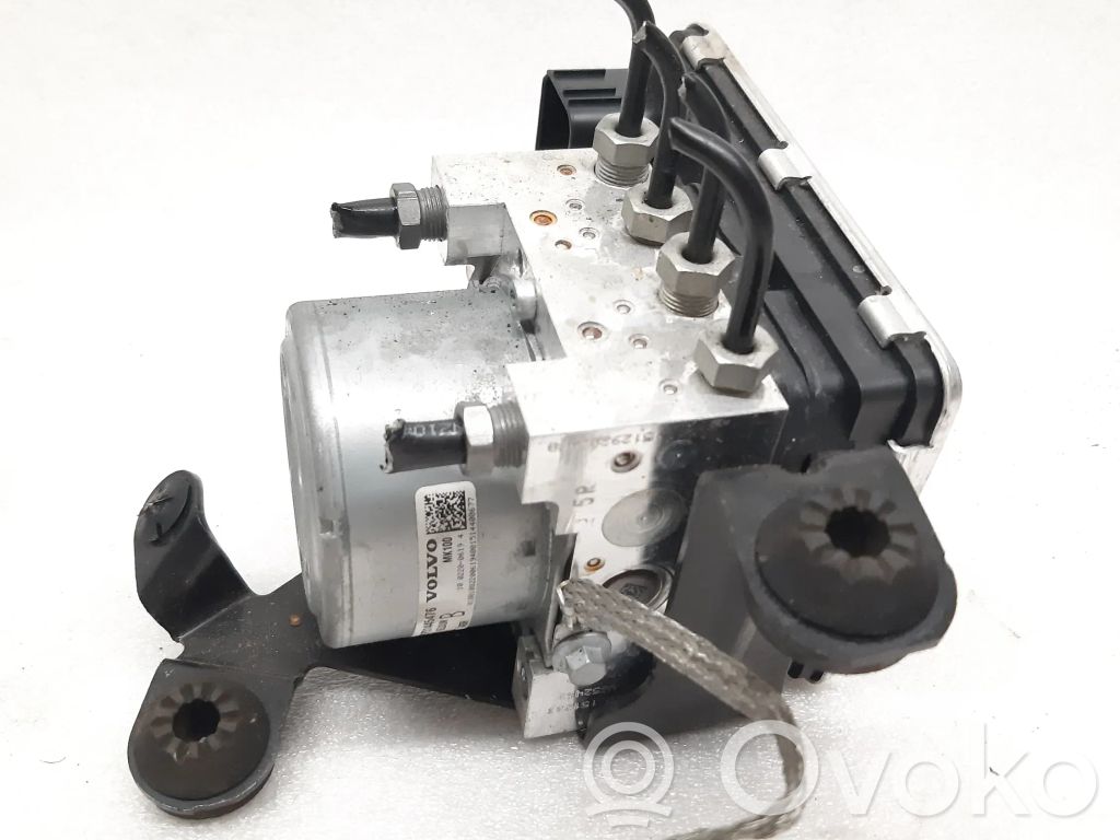 Volvo XC90 ABS-pumppu 
