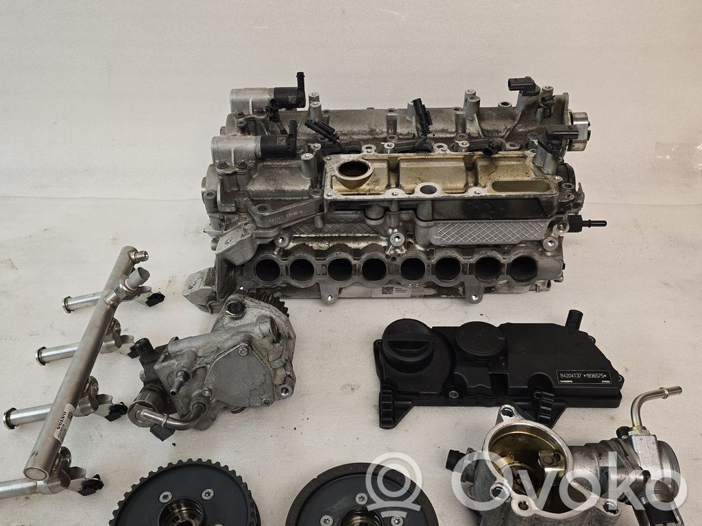 Volvo V40 Engine head 