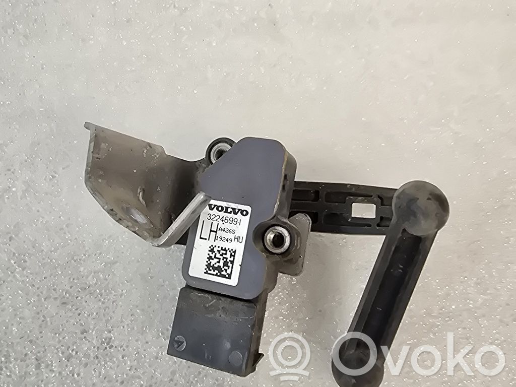 Volvo XC90 Air suspension front height level sensor 