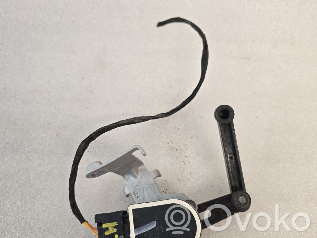 Volvo XC40 Rear air suspension level height sensor 