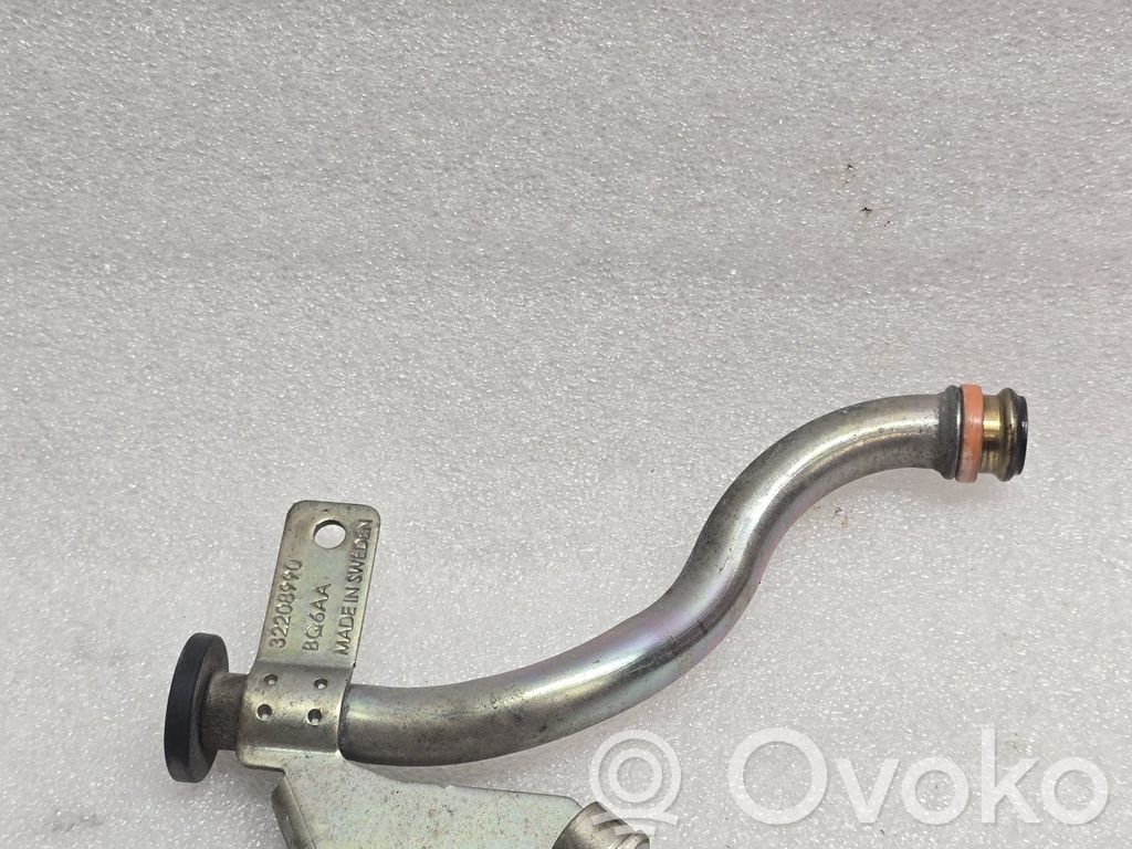 Volvo XC90 Oil fill pipe 