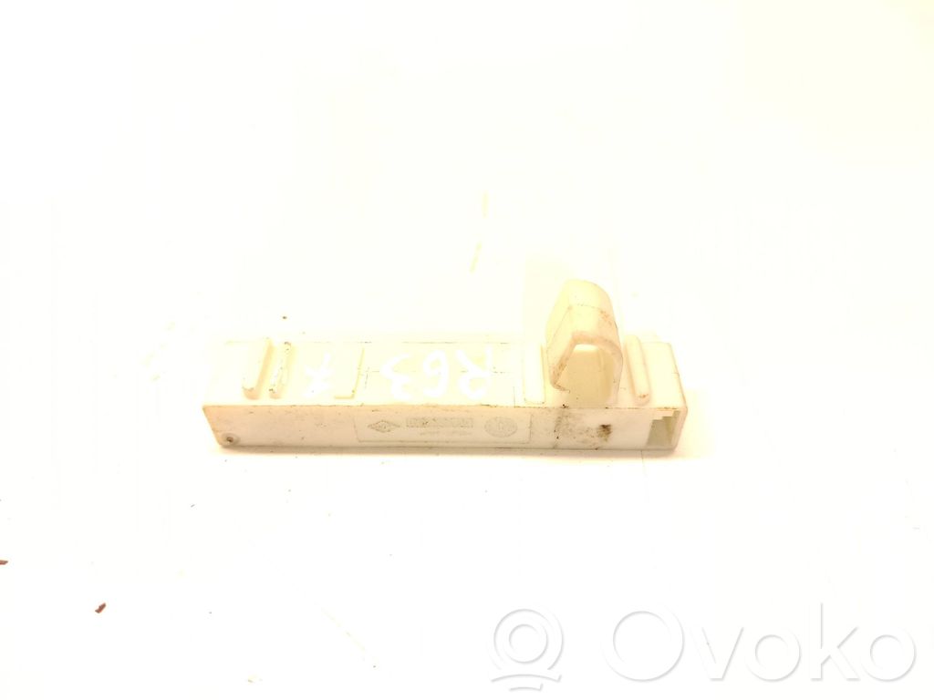 Renault Clio IV Antenos stiprintuvas 