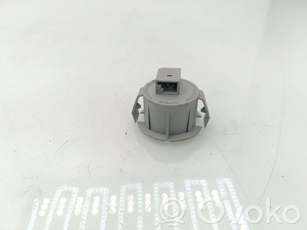 BMW 4 G22 G23 G24 G26 Kita salono detalė 