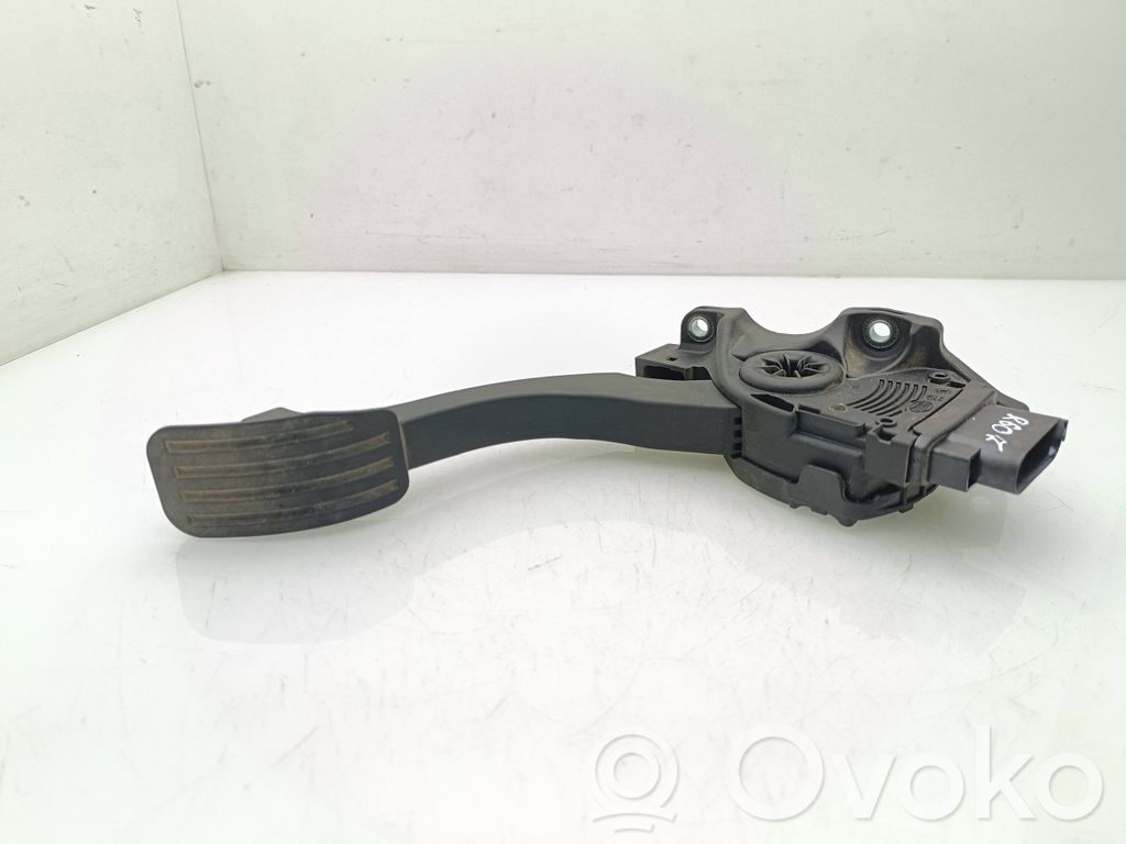 Ford Mondeo MK IV Akceleratoriaus pedalas 