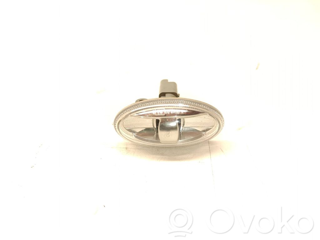 Toyota Proace Front fender indicator light 