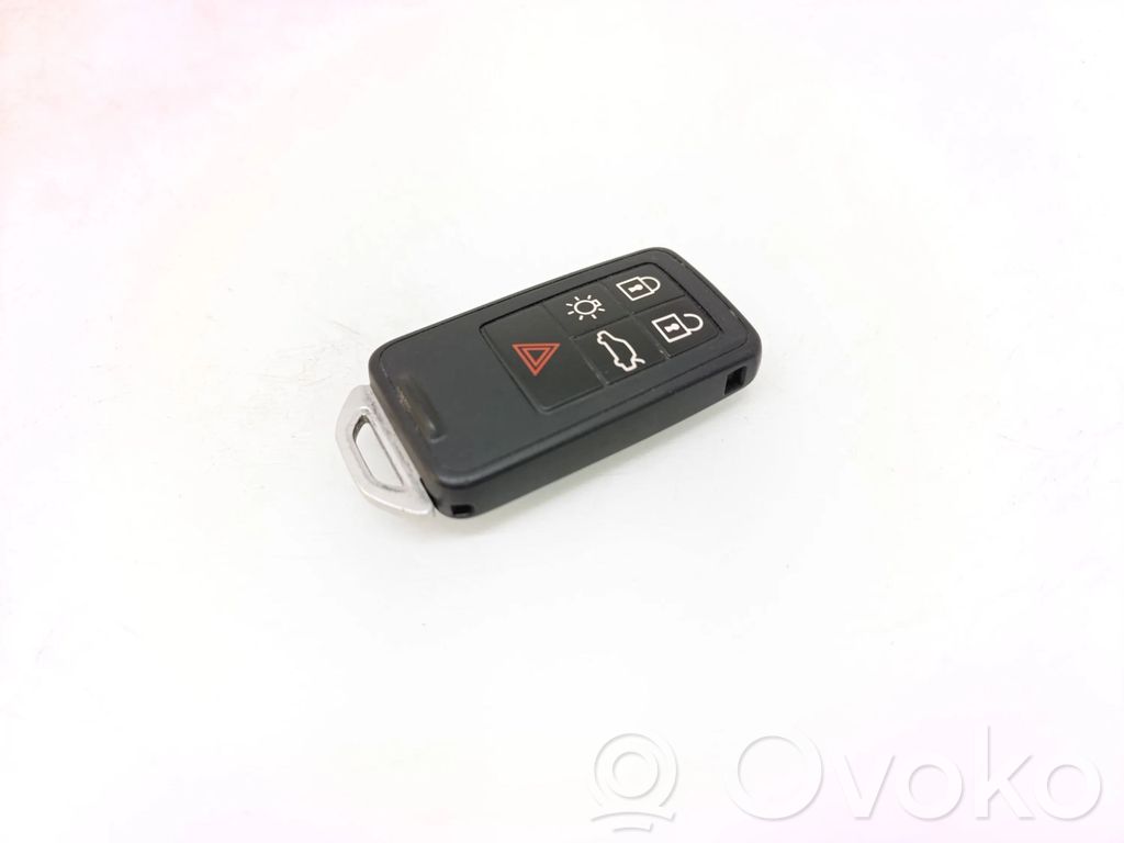 Volvo V40 Ignition key/card 