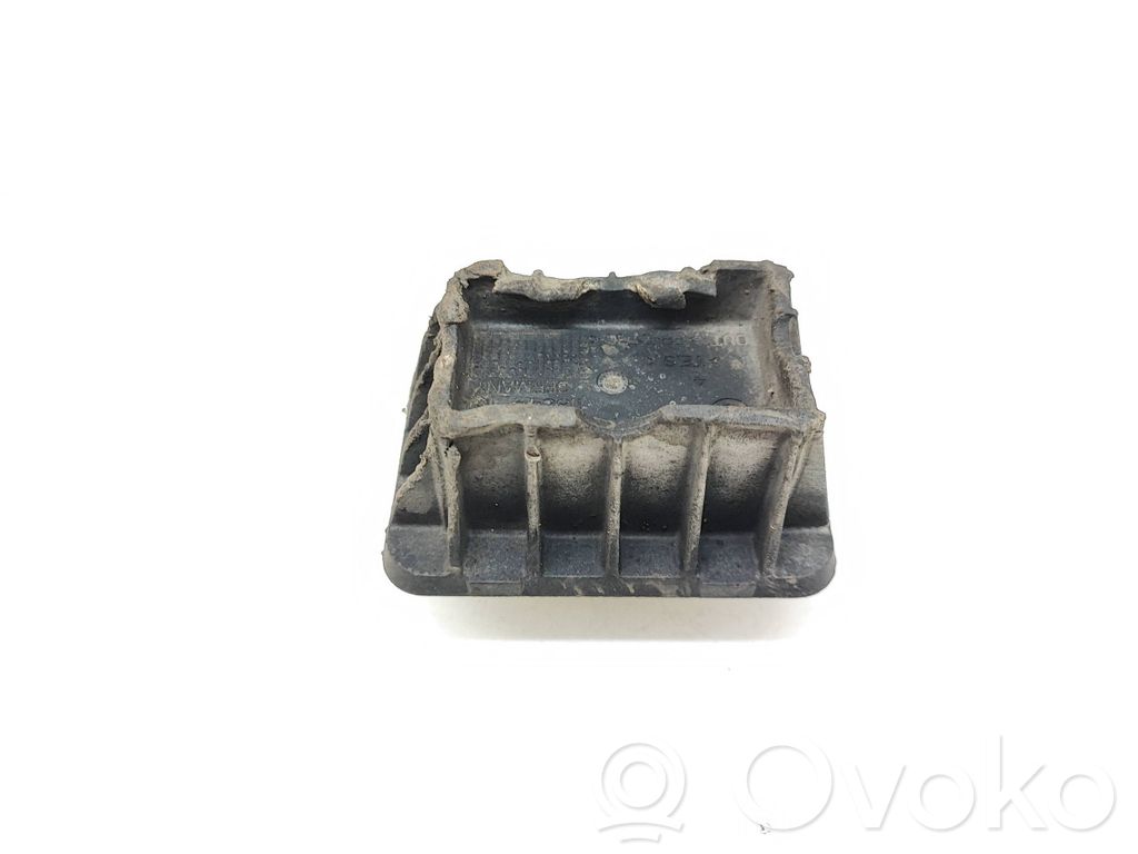 BMW 7 F01 F02 F03 F04 Jacking socket point 
