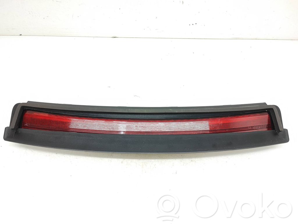 Tesla Model 3 Third/center stoplight 
