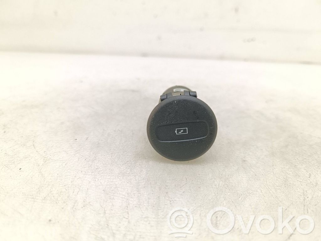 Polestar 2 USB socket connector 
