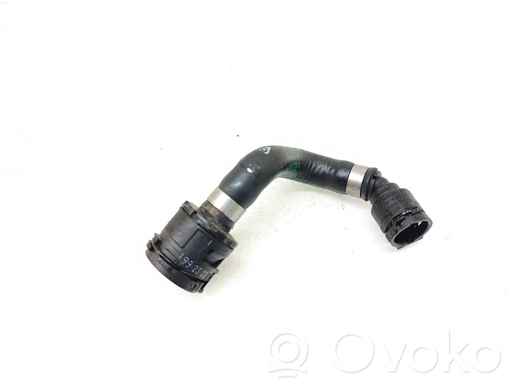 BMW 5 G30 G31 G38 Engine coolant pipe/hose 