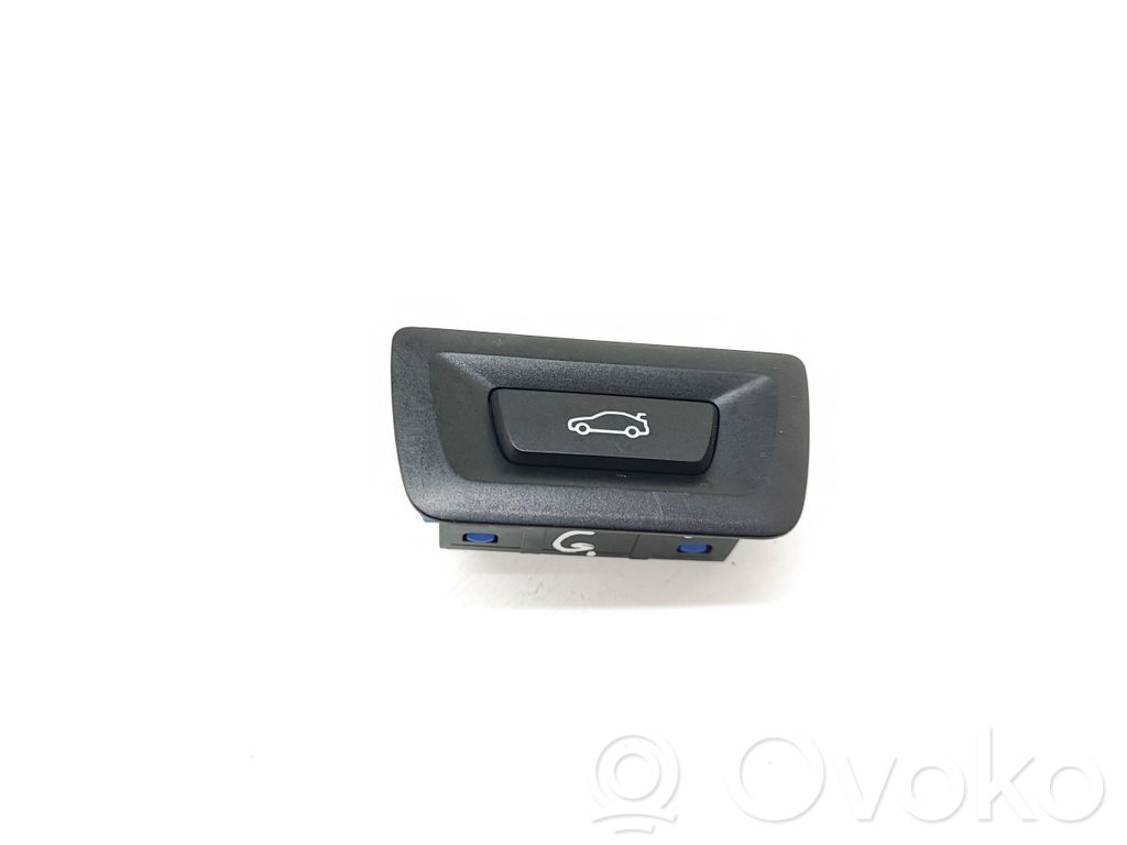 BMW 5 G30 G31 G38 Tailgate/boot open switch button 