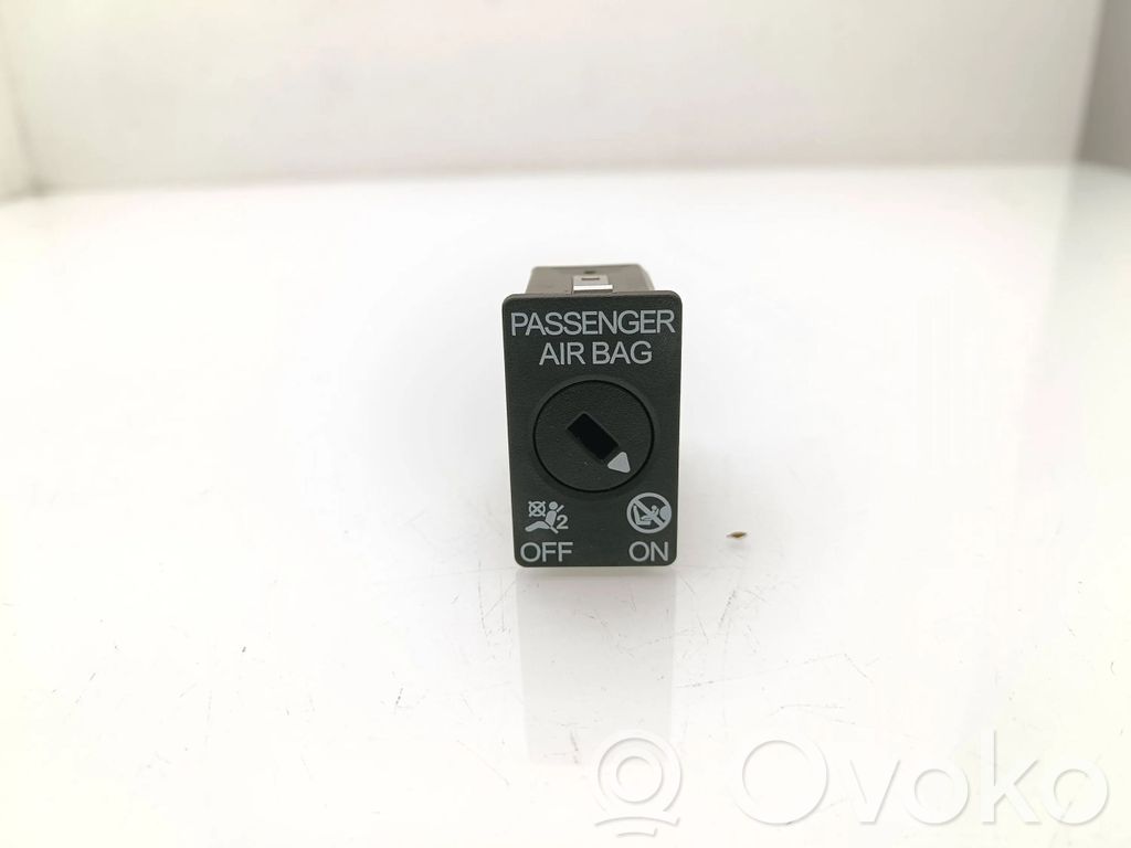 Skoda Kodiaq Passenger airbag on/off switch 