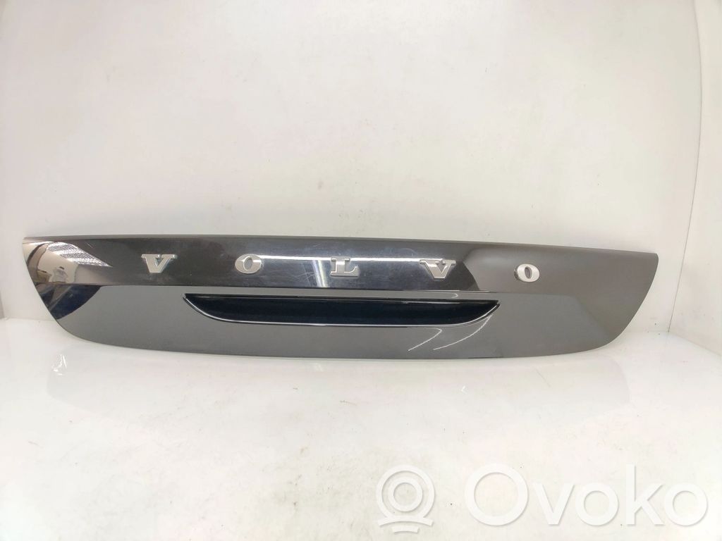 Volvo V40 Tailgate trim 