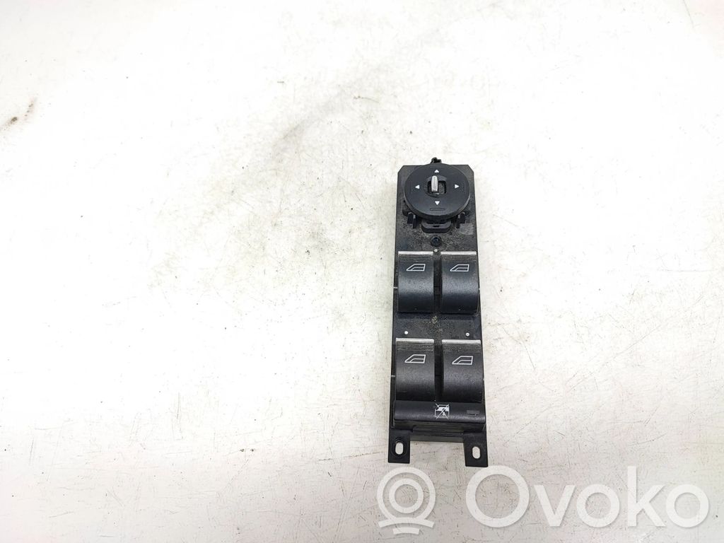 Ford Focus Electric window control switch 