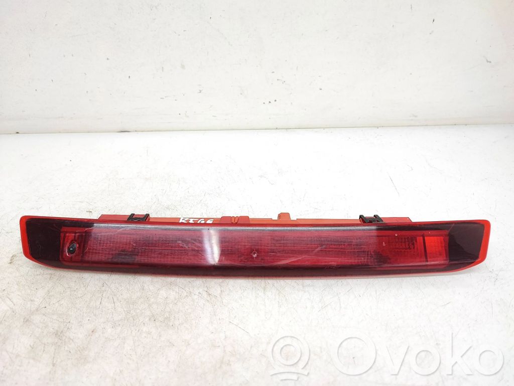 Ford Focus Third/center stoplight 