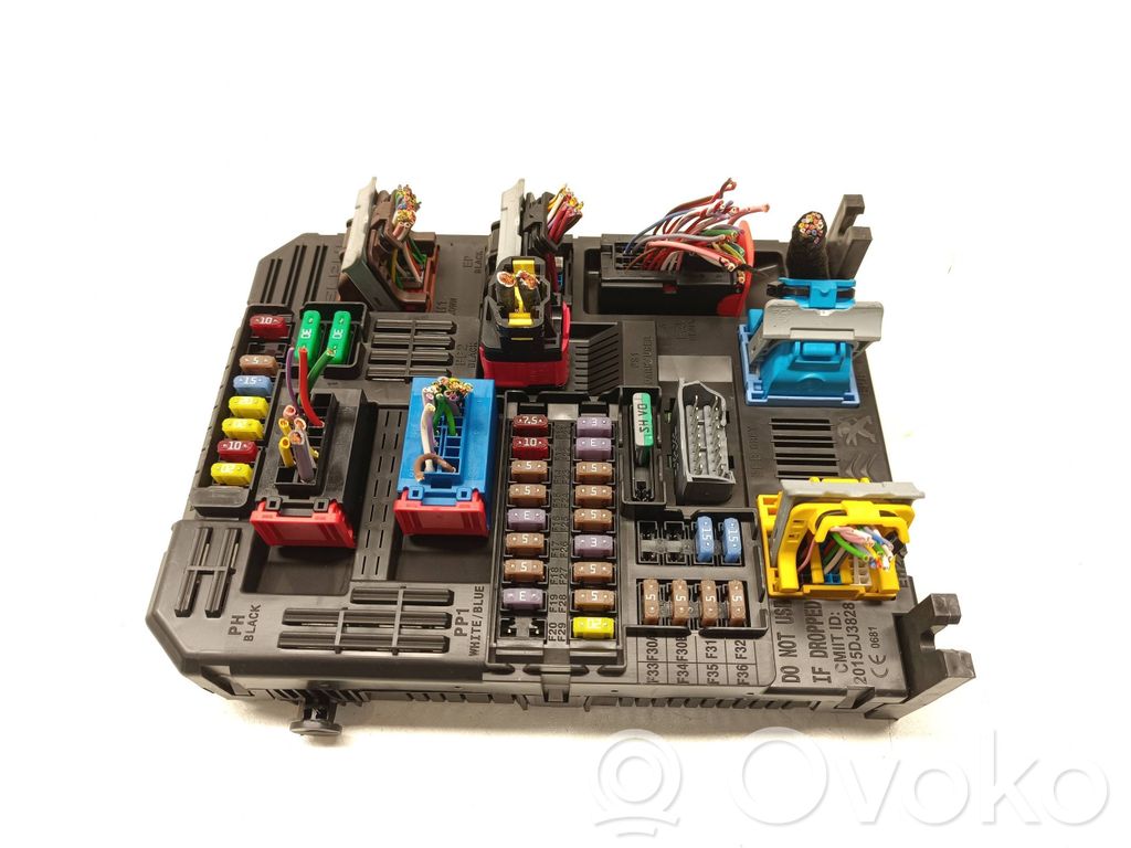 Toyota Proace Fuse module 