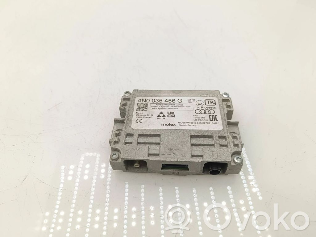 Volkswagen Touareg III Aerial antenna amplifier 