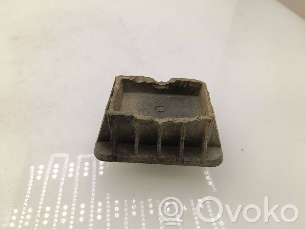 BMW 7 F01 F02 F03 F04 Jacking socket point 