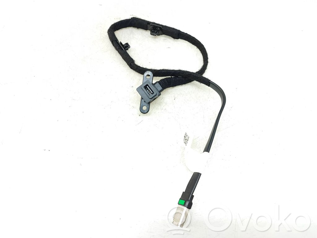 USB-Anschluss   156571400A