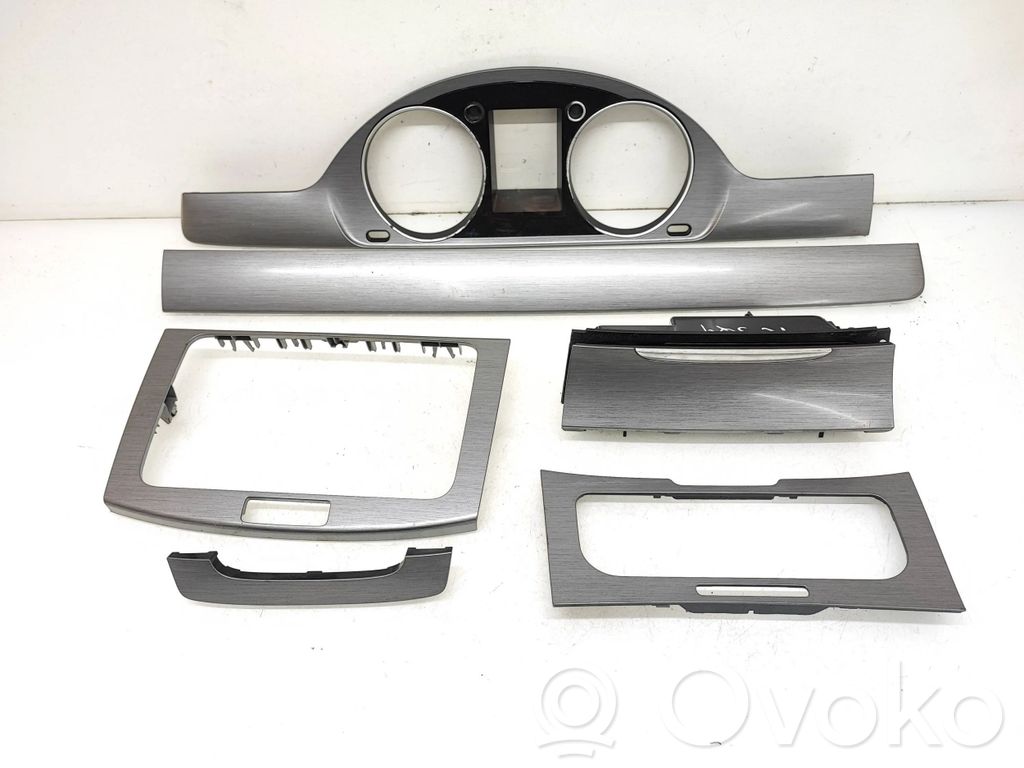Volkswagen PASSAT B7 Center console decorative trim 