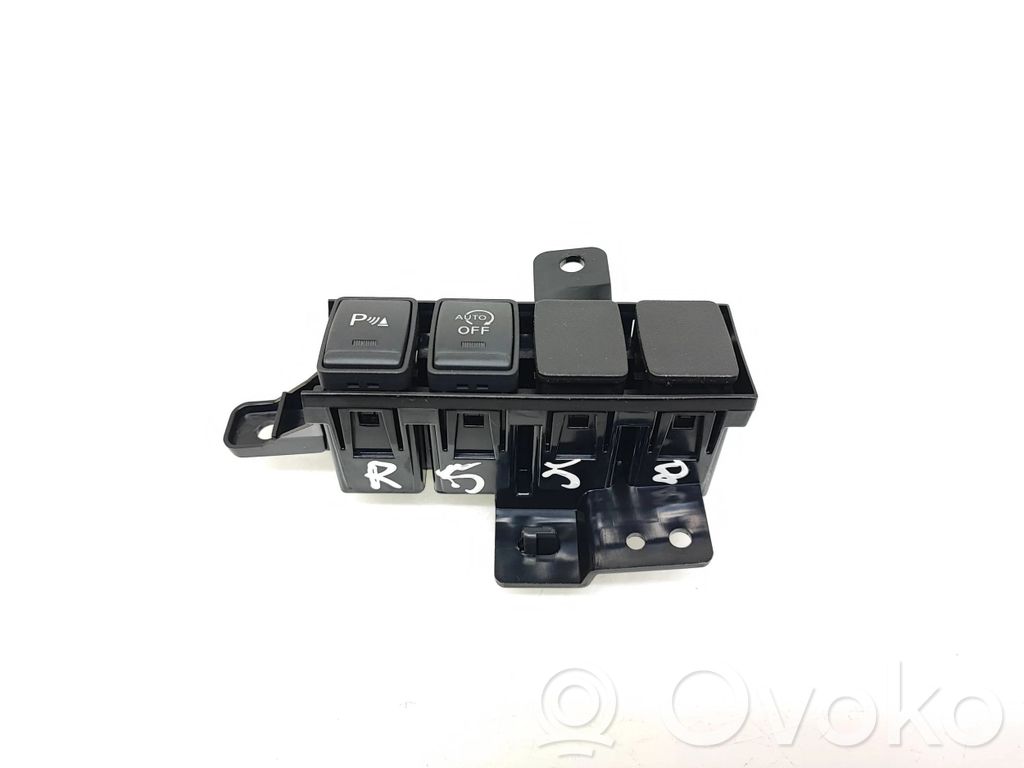 Nissan Qashqai Interruptor del sensor de aparcamiento (PDC) 