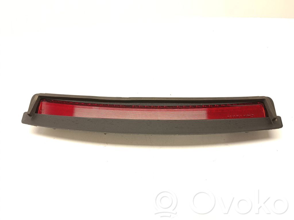 Tesla Model 3 Third/center stoplight 