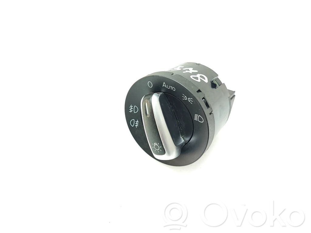Volkswagen PASSAT B7 Light switch 