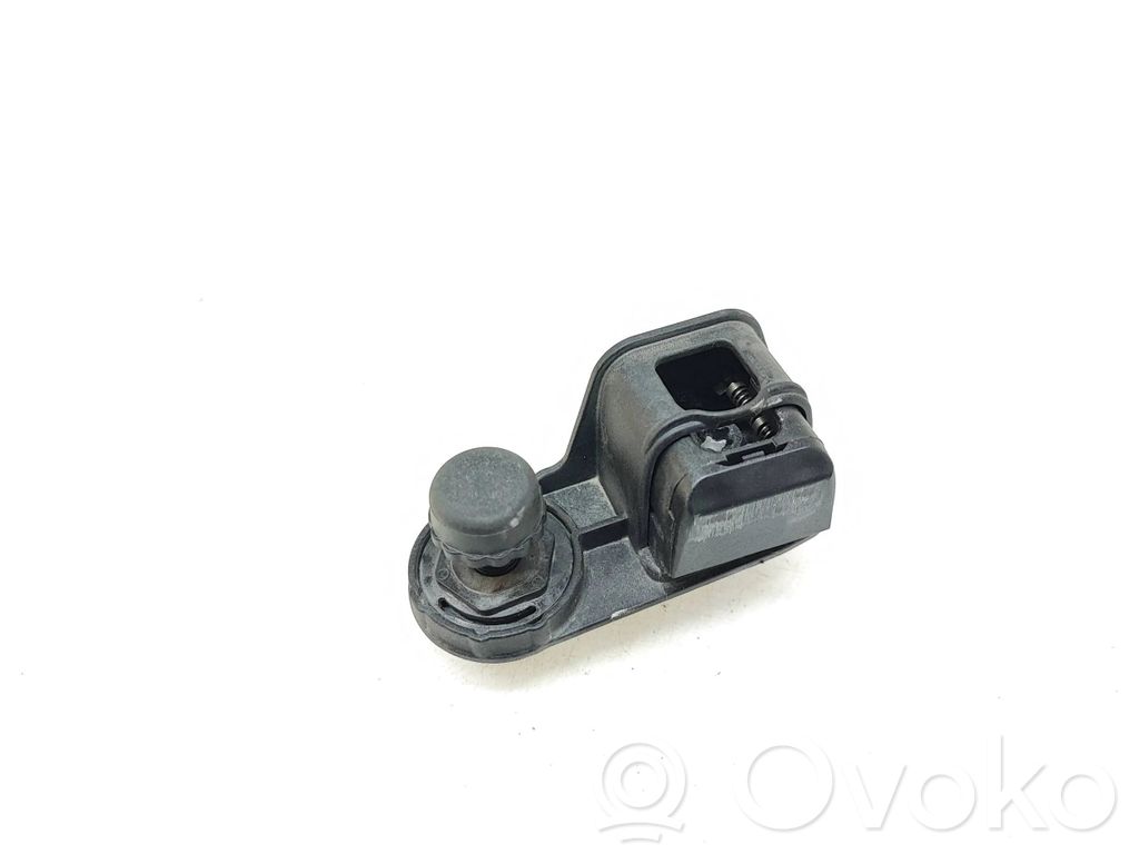 BMW i4 Other engine bay part 