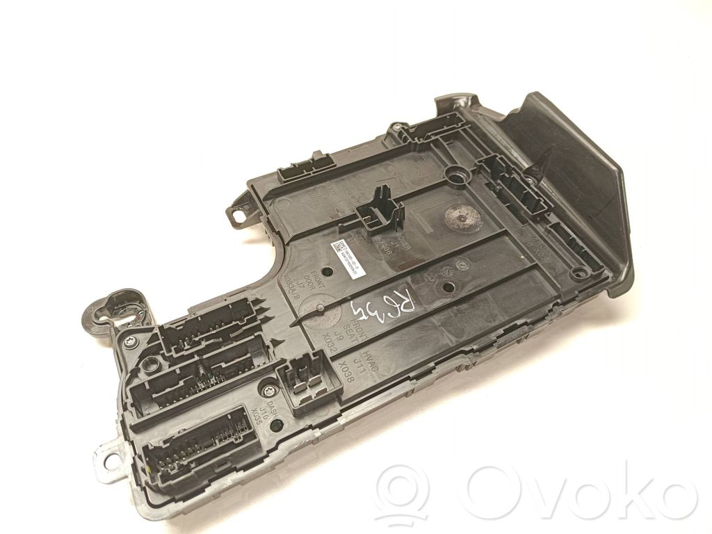 Tesla Model 3 Kėbulo modulis 