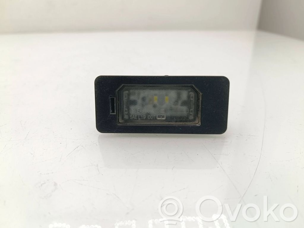 BMW 4 G22 G23 G24 G26 Numerio apšvietimas 