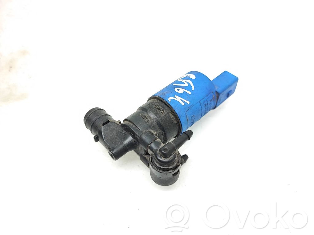 Volvo V60 Windscreen/windshield washer pump 