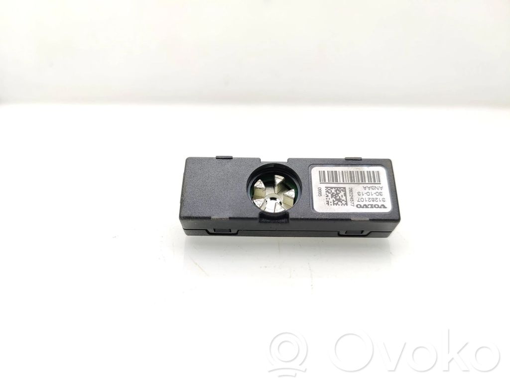 Volvo V60 Antenos stiprintuvas 