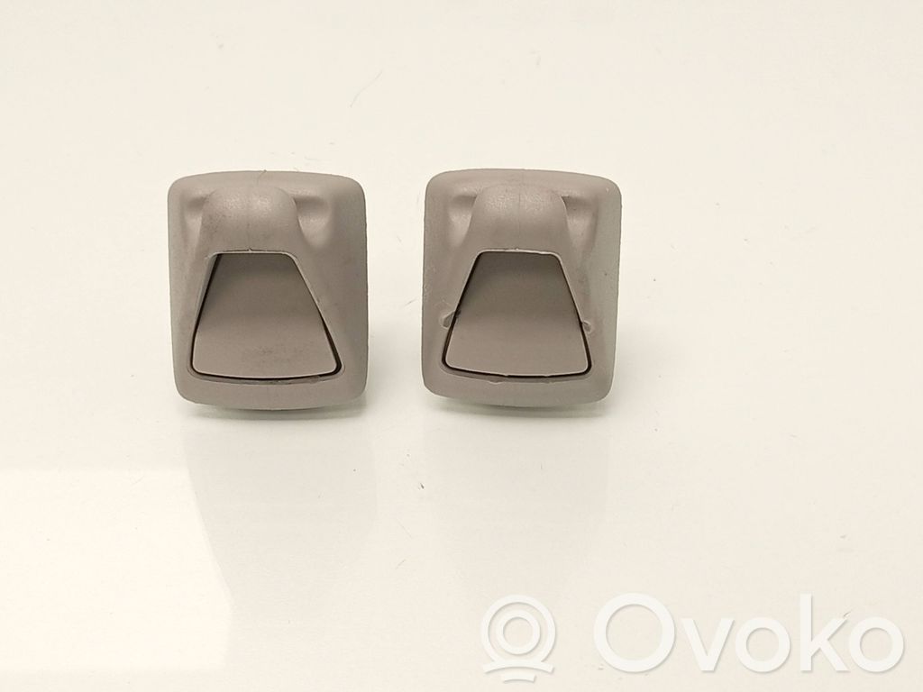 Volvo V70 Sun visor clip/hook/bracket 
