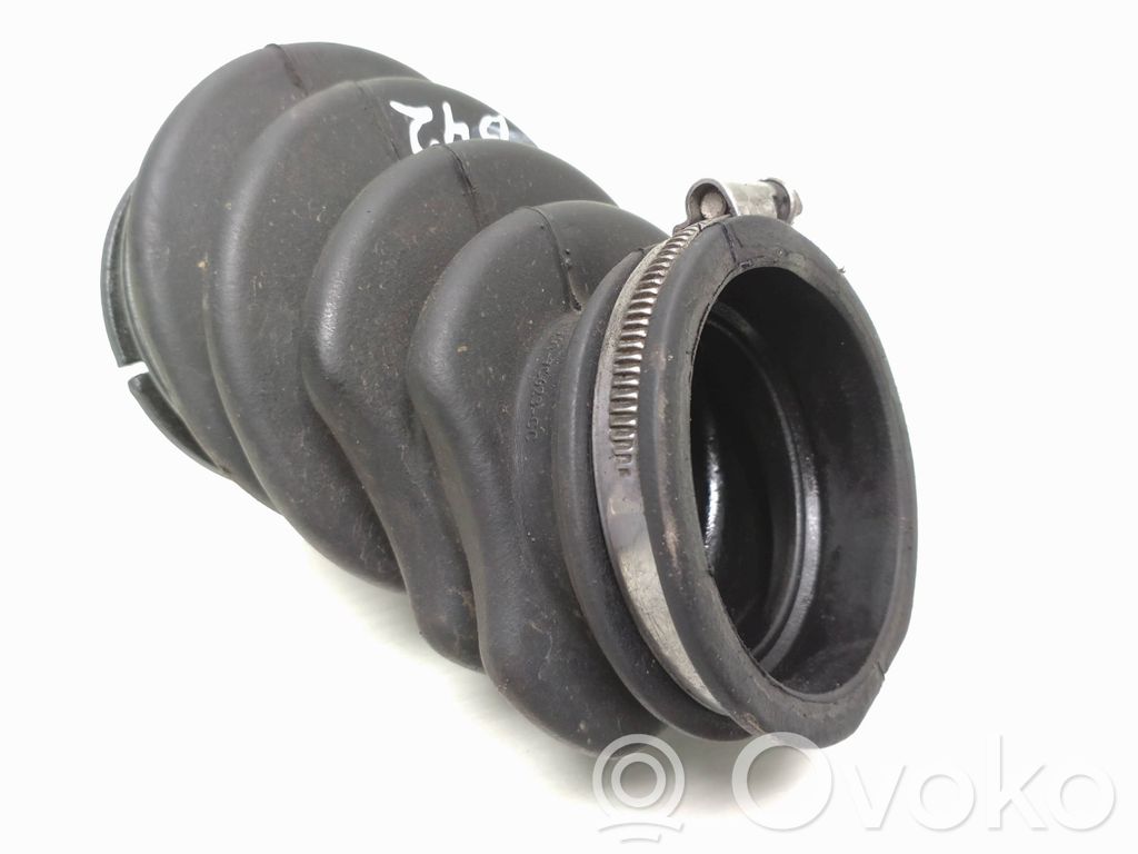 Volvo V40 Air intake duct part 