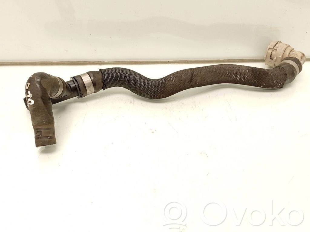 Volvo V40 Engine coolant pipe/hose 